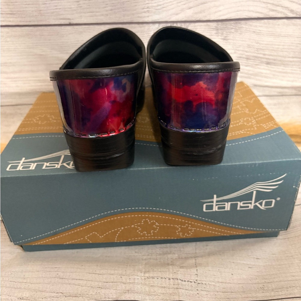 Dansko Colorful Abstract Clogs - Picture 3 of 5